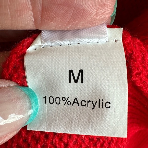 Julia Rose Amora Heart Sweater - Medium - NWT- Red White 100% Acrylic - Picture 5 of 9